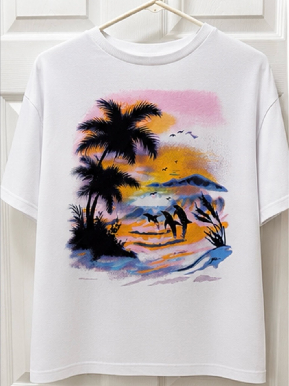 No Boundaries White Women’s Sunset Palm Graphic Tee L